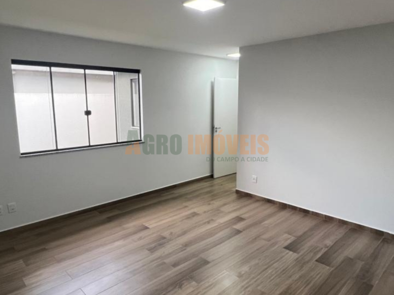 CASA NO BAIRRO ALTO DE SANTA MARIA