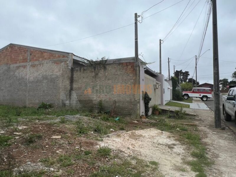 TERRENO NA VILLA ITÁLIA