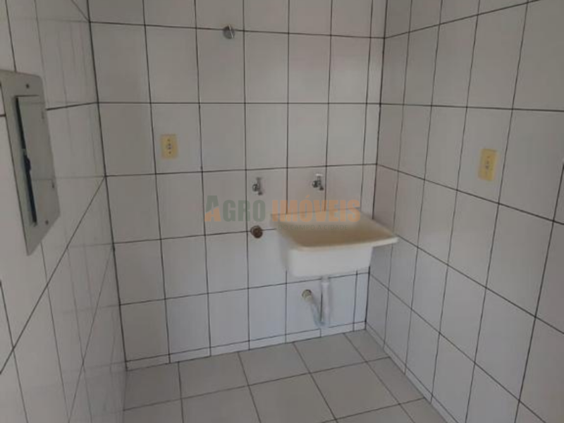 APARTAMENTO DE ESQUINA PARA LOCAÇÃO