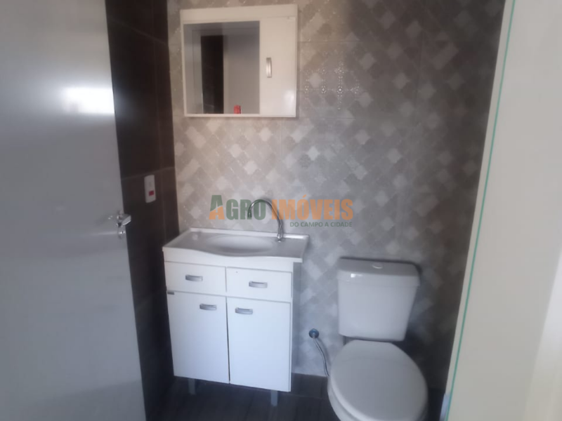 ÓTIMA CASA EM CONDOMÍNIO FECHADO NO BOQUEIRÃO