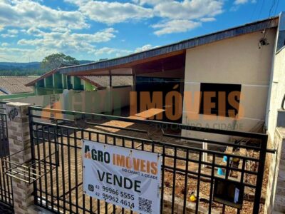 CASA À VENDA NO JORDÃO