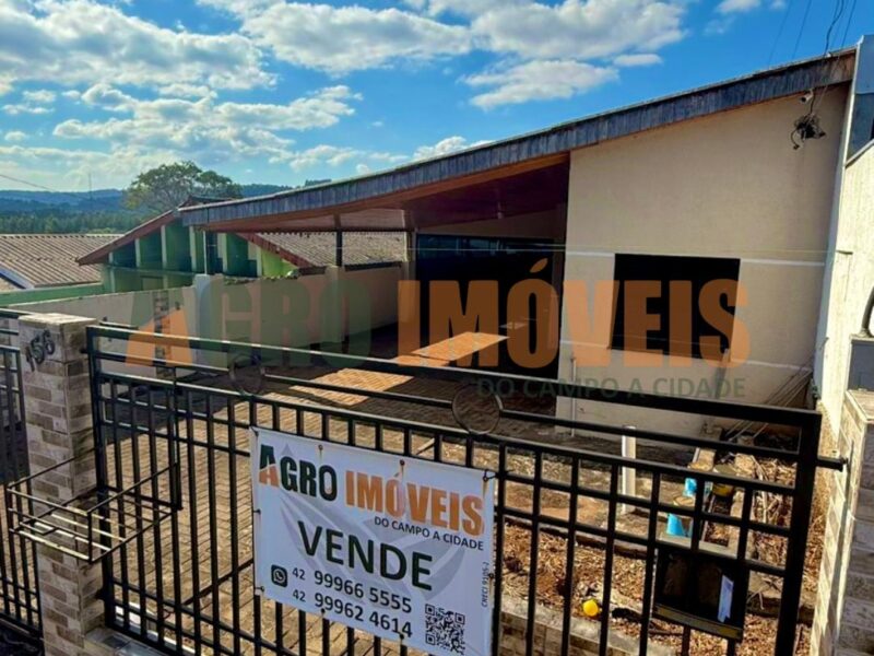 CASA À VENDA NO JORDÃO