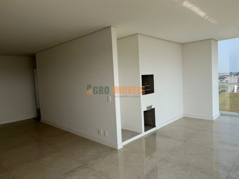 APARTAMENTO DE ALTO PADRÃO NA CIDADE DOS LAGOS