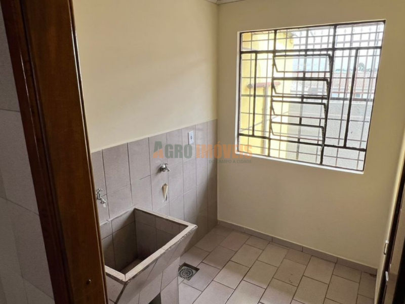 CASA PARA LOCAÇÃO NO BAIRRO DOS ESTADOS