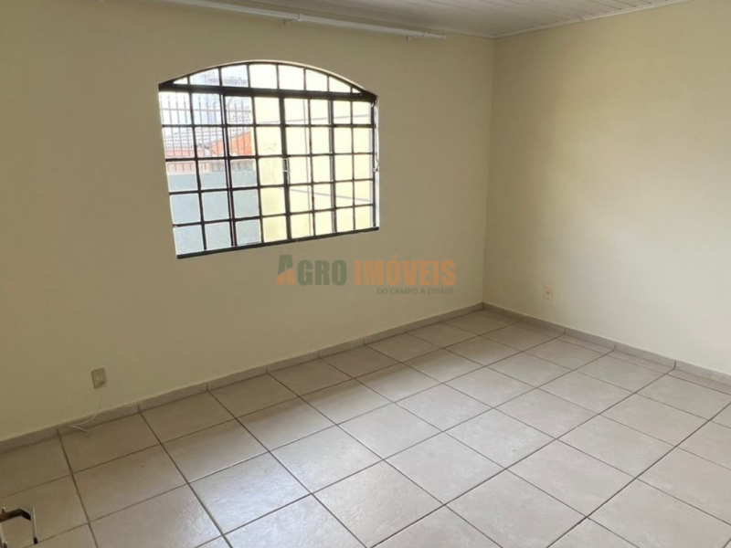 CASA PARA LOCAÇÃO NO BAIRRO DOS ESTADOS