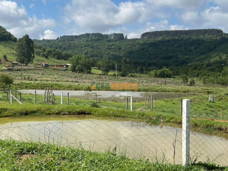 SÍTIO À VENDA NO JORDÃO