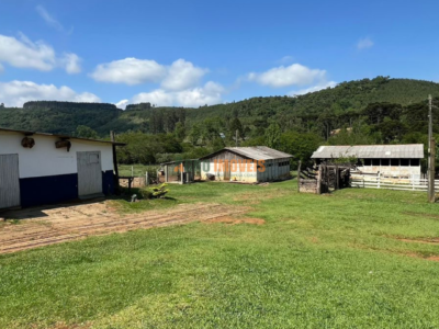 SÍTIO À VENDA NO JORDÃO