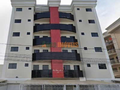 APARTAMENTO À VENDA NO EDIFÍCIO DONA LEILA