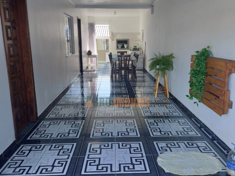 CASA PRÓXIMO AO DETRAN